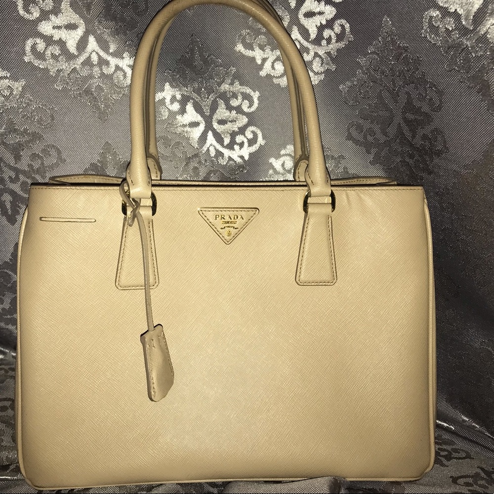 Prada Saffiano Lux Tote Sabbia